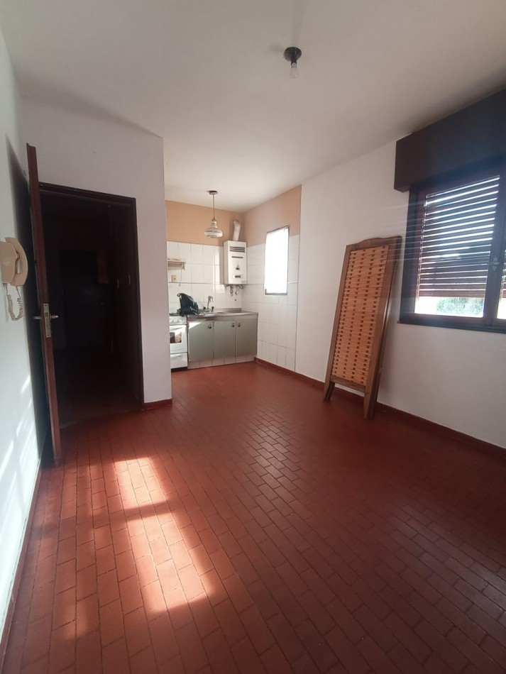 ALQUILO depto 1 dorm zona parque 