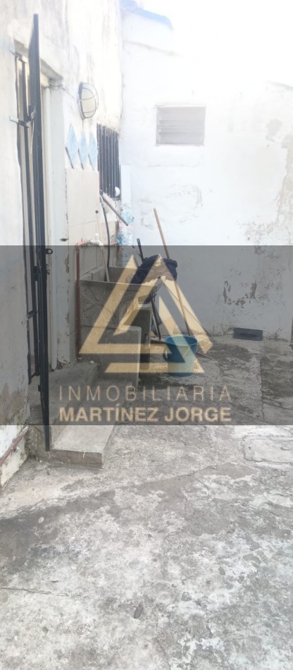 Vendo propiedad con buen terreno zona centro para desarrollo
