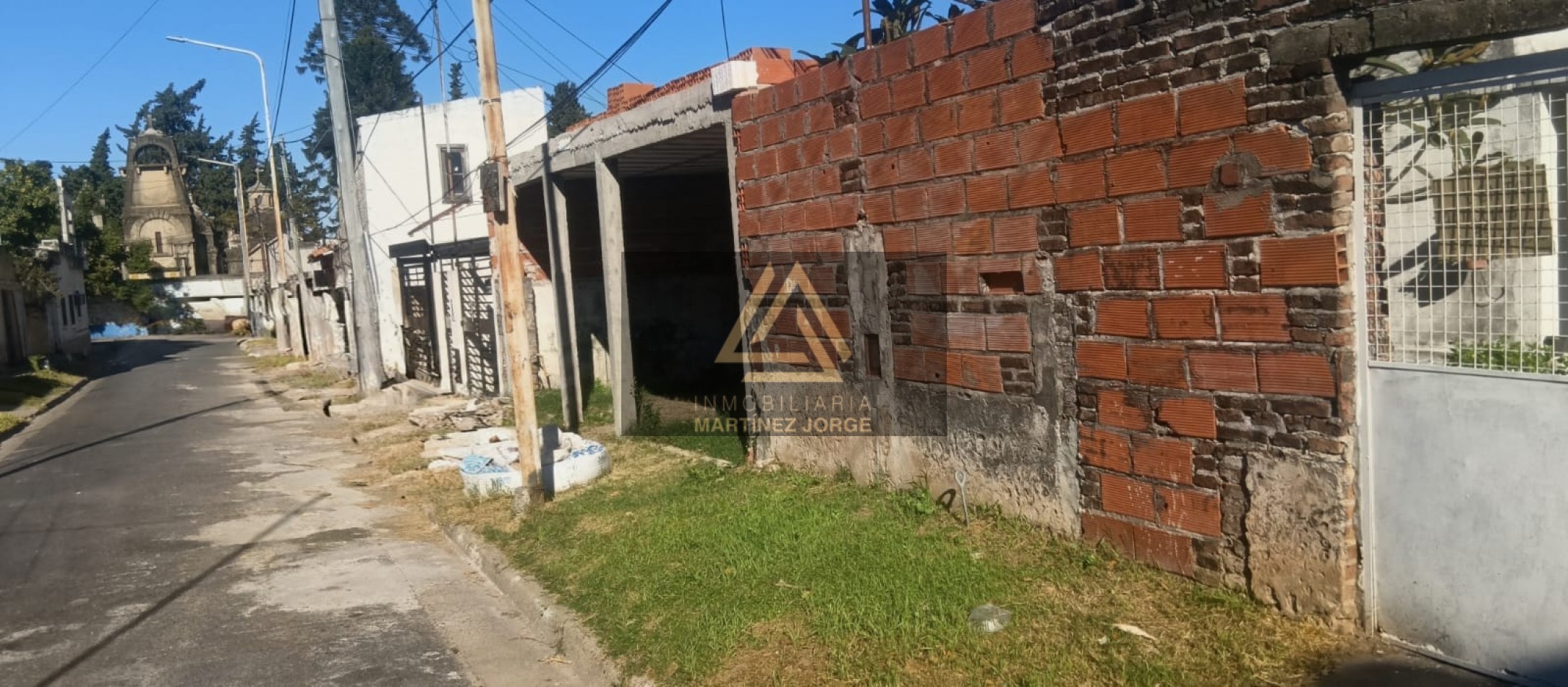 Vendo propiedad con buen terreno zona centro para desarrollo